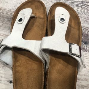 Maurices Sandals Size 9